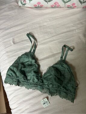 Aerie Lace Bralette in Forest Green — Women Intimates & Sleepwear